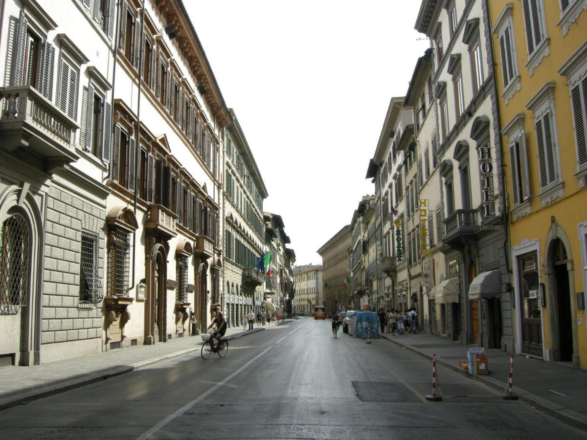 Mdr Duomo Apartment Firenze Bagian luar foto